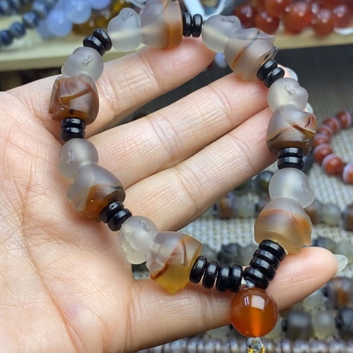 ****尼玛瑙/玉髓未镶嵌手链