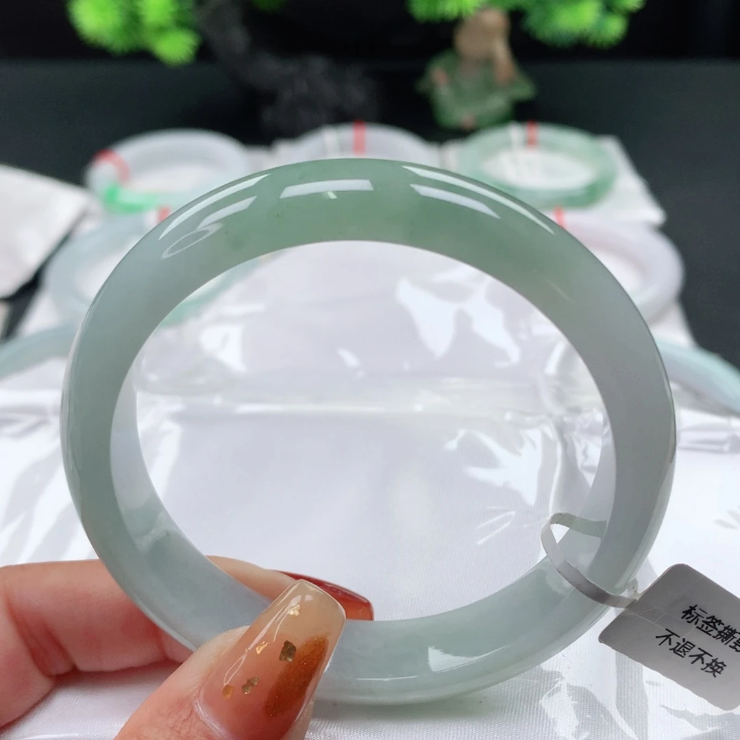 翡翠手镯未镶嵌 正圈58+ 半山水