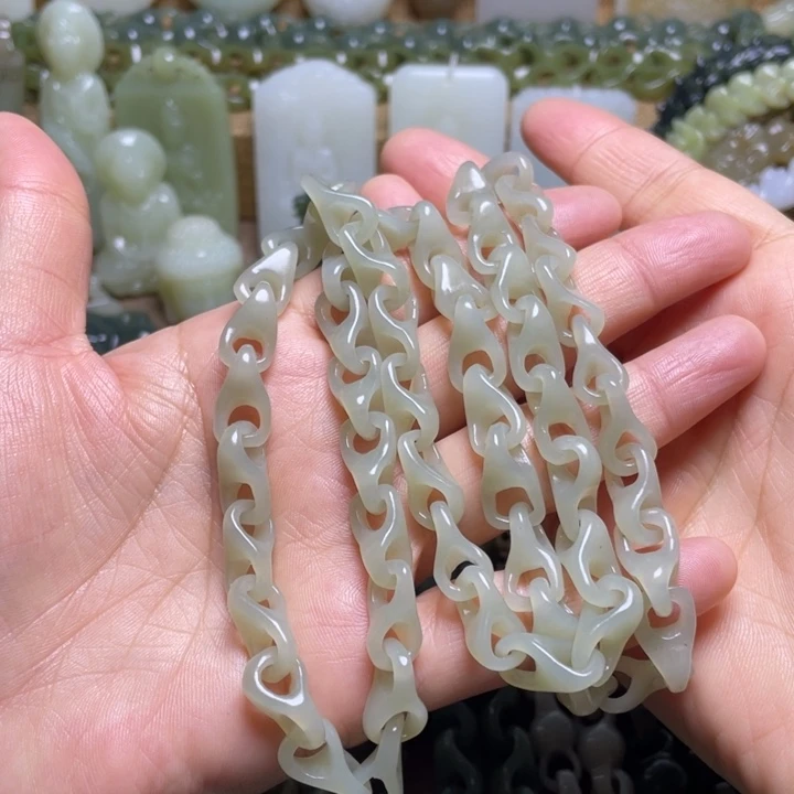 用***3和田玉未镶嵌颈饰