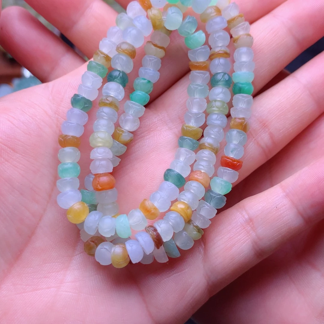 定制翡翠未镶嵌笑*哥手链