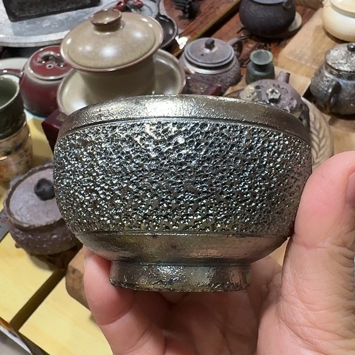 是***汪主人杯一个，瓷。。。。