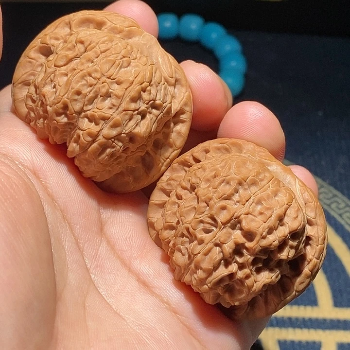 【闪购商品】文玩核桃吊坠血麒麟