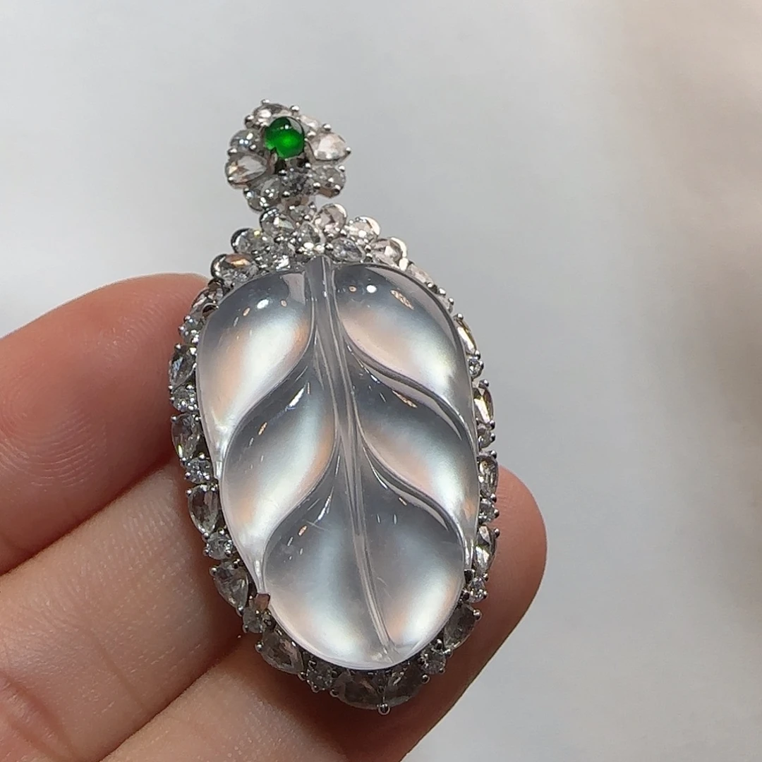 翡翠18K金镶嵌吊坠(不含链)叶子