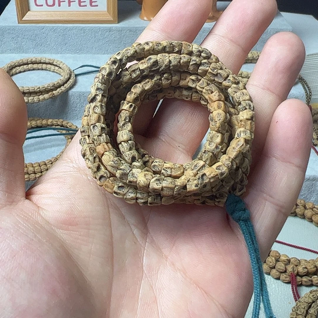 柏香籽/百香籽吊坠人****.