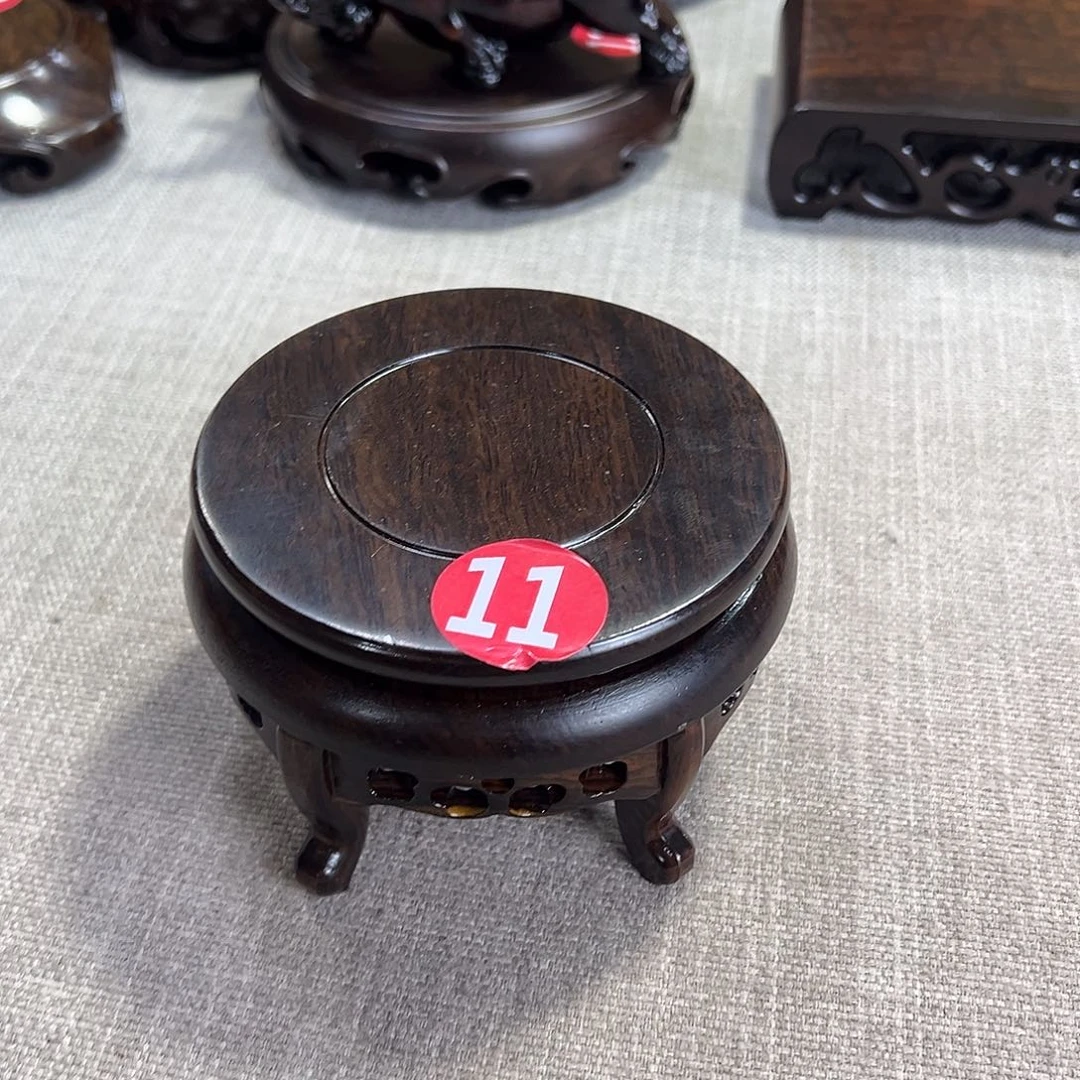 红木底座精雕工艺品