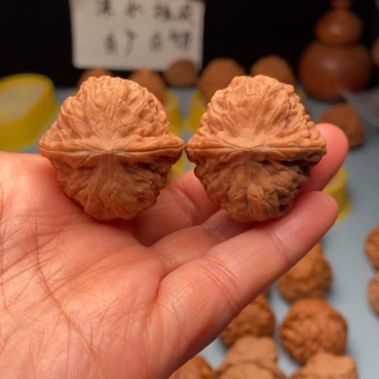 文玩核桃吊坠玉枕元宝 33 33