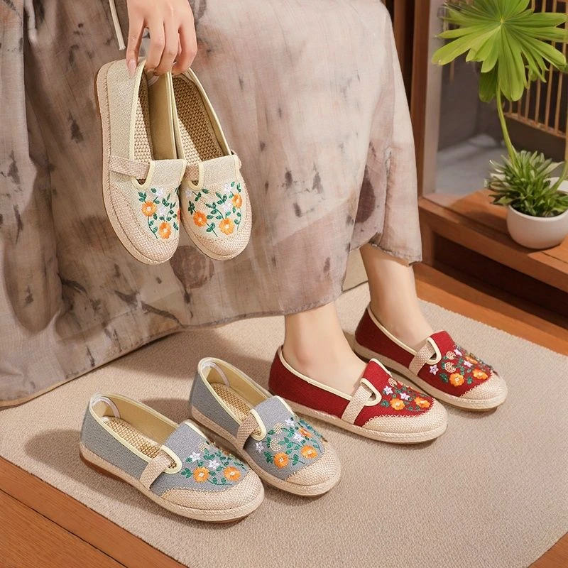 新款老北京布鞋妈妈亚麻布脚蹬透气软底懒人渔夫国潮民族风绣花鞋