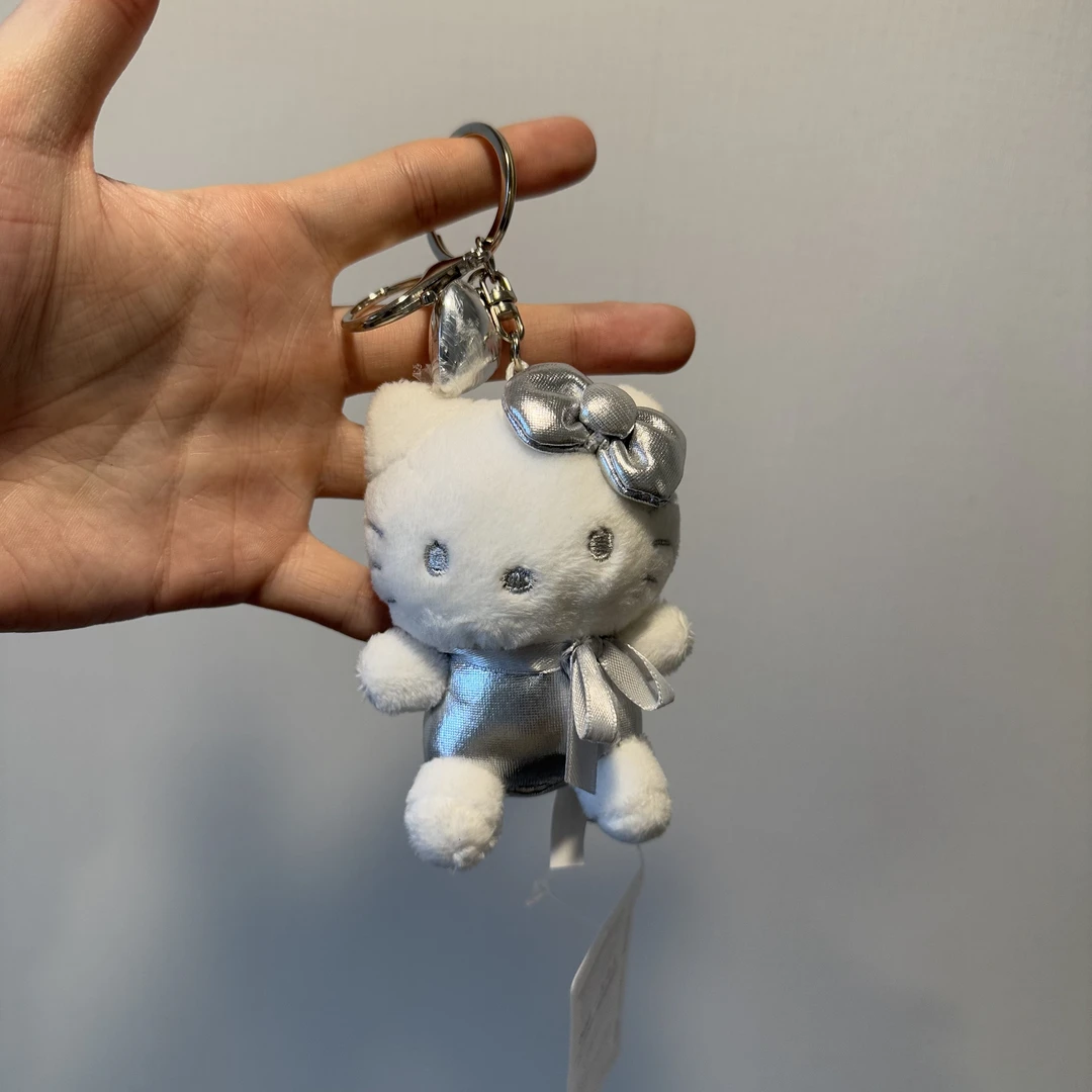 【首尔限定】HelloKitty  银色Kitty 8cm 钥匙扣玩偶潮玩挂件