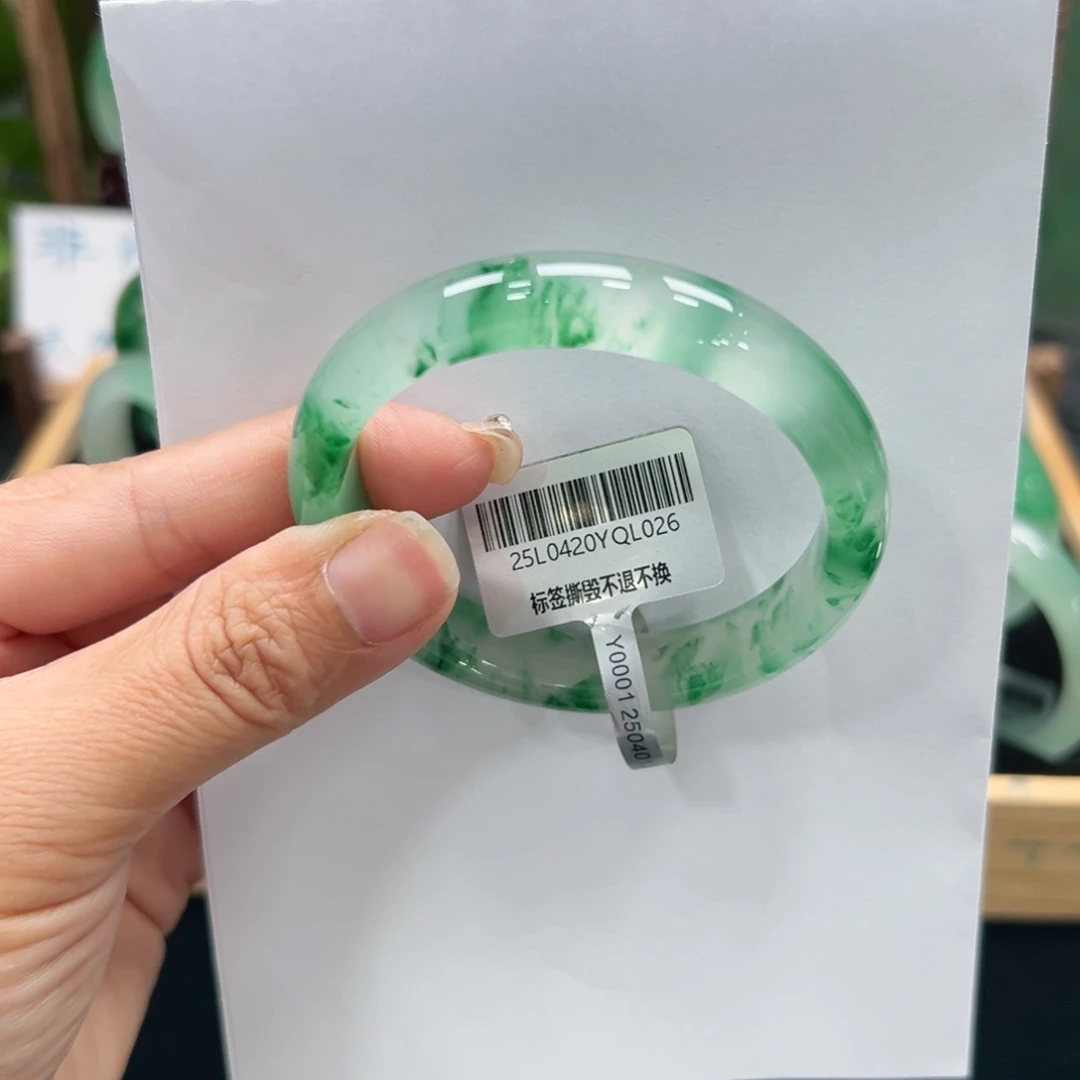 越***丽未镶嵌手镯石英质玉➕佳佳5354