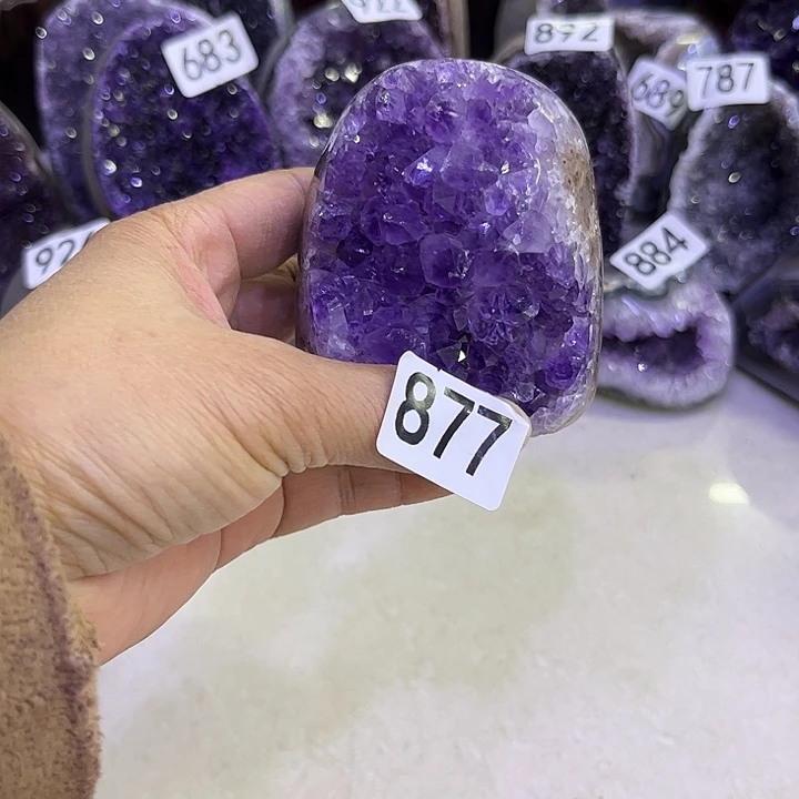 紫晶未镶嵌大型摆件（非配饰）