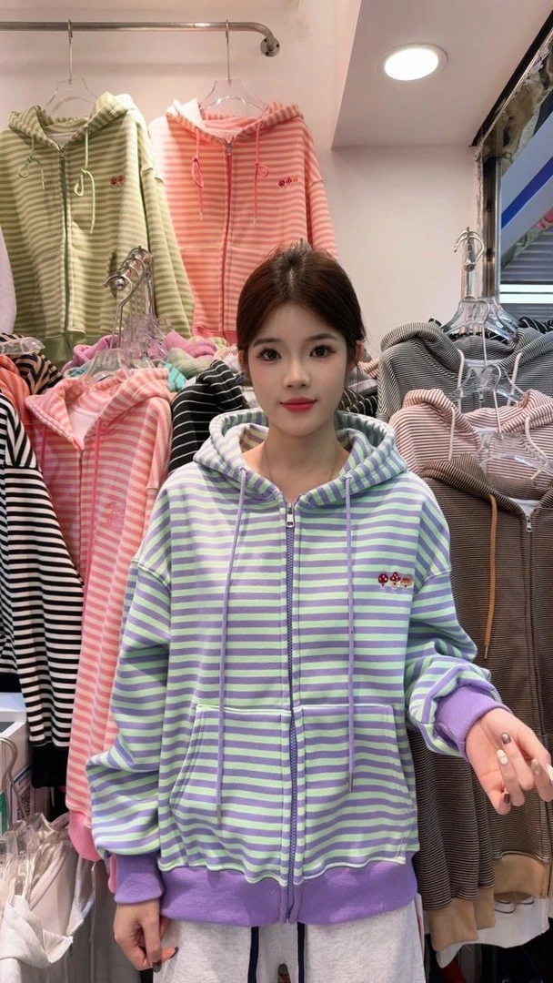 丁丁严选冬季唯一家蘑菇刺绣撞色拼接条纹卫衣保暖加绒加厚13080