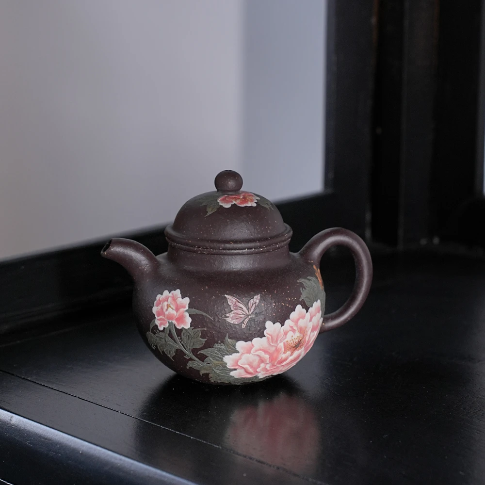 树见造物×余飞洋丨《牡丹掇球》紫玉金砂 泥绘  牡丹  紫砂壶