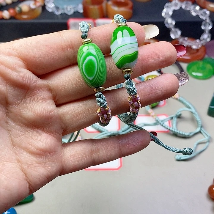 玛瑙/玉髓吊坠未镶嵌常*树