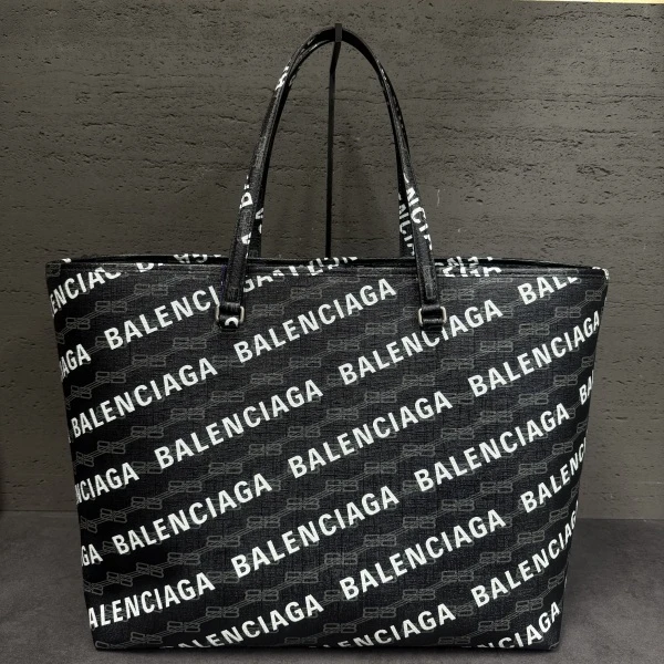 巴黎世家/包包/95新/市场价16000/250915zb0016