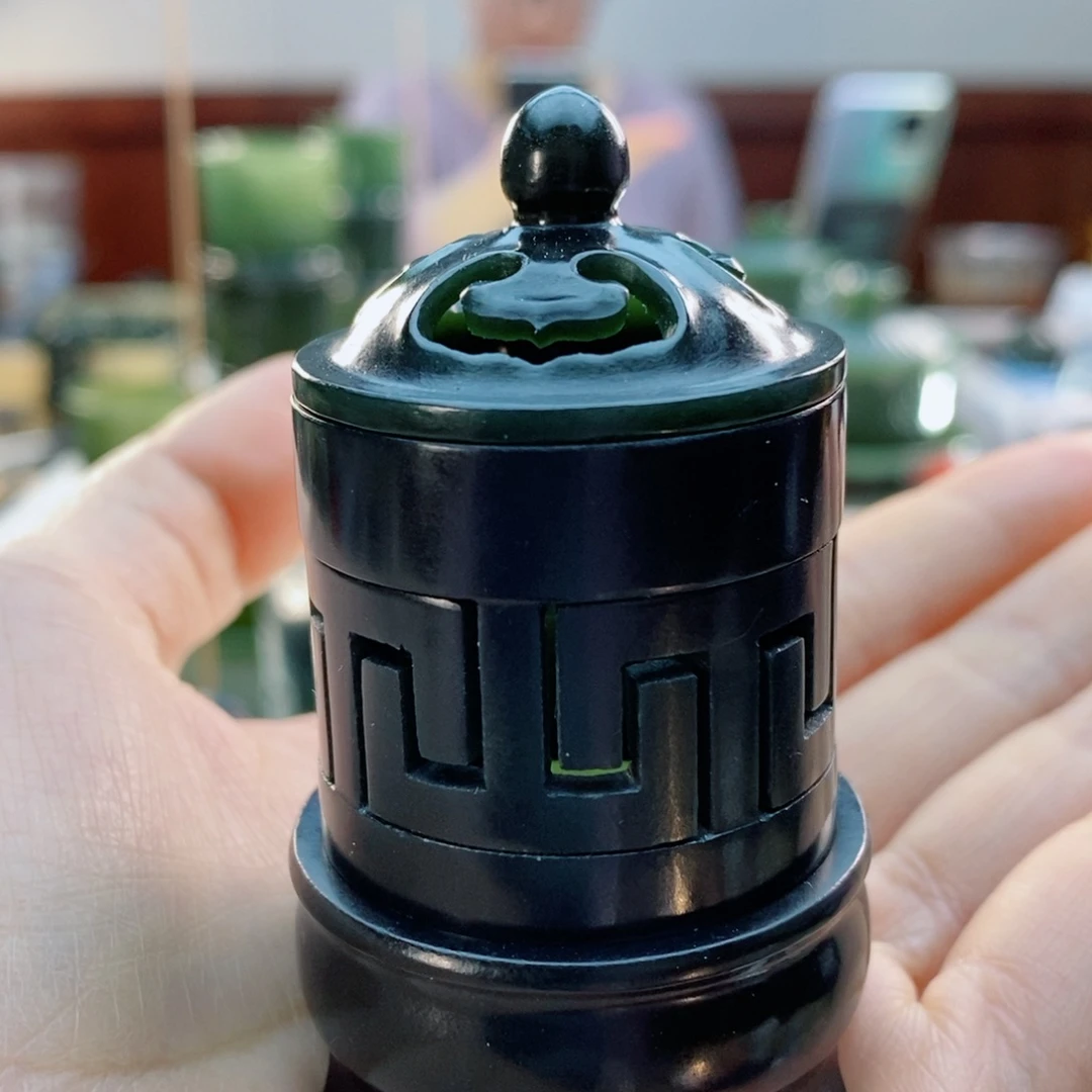 未镶嵌和田玉摆件无**欢微瑕