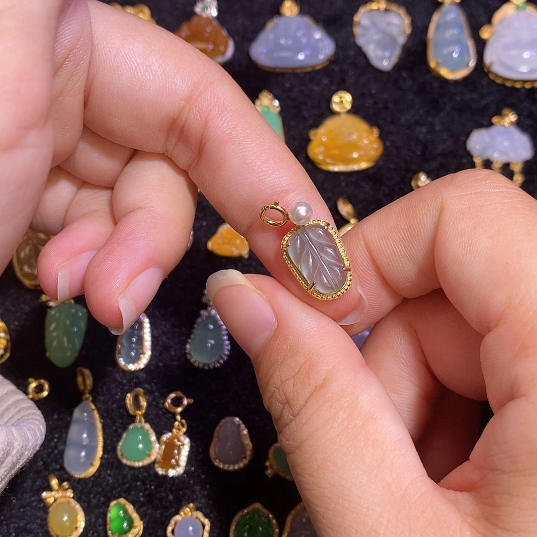 翡翠银S925镶嵌颈饰