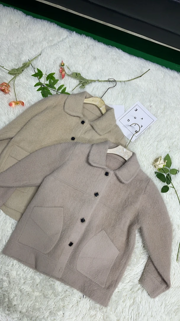 女士冬季新款保暖外套8120-J