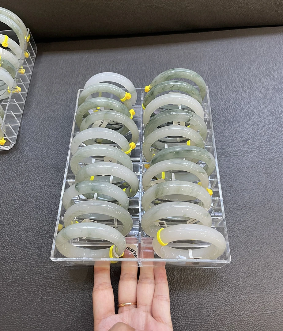 晶玉阁天山翠手镯