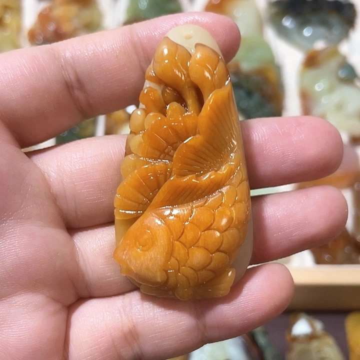 岫玉吊坠(赠链)未镶嵌