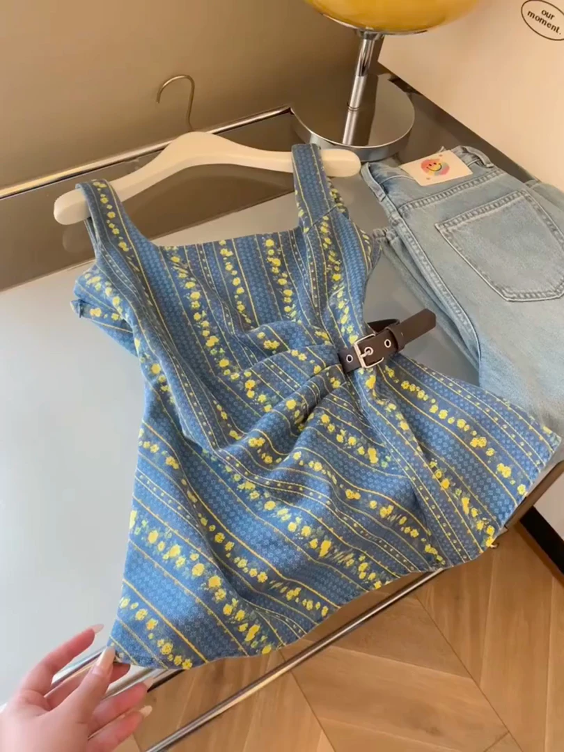 蓝色条纹吊带背心女夏外穿露背法式独特无袖小上衣高级感2025新款