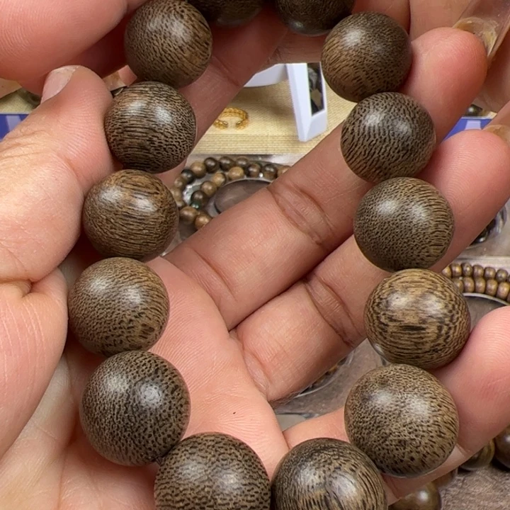 沉香手串越南芽庄白棋星空瘤疤