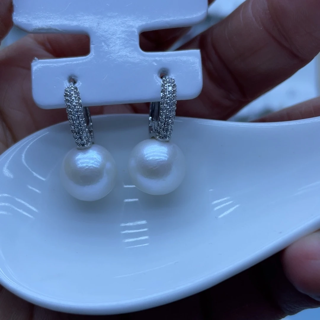 淡水珍珠未镶嵌耳饰