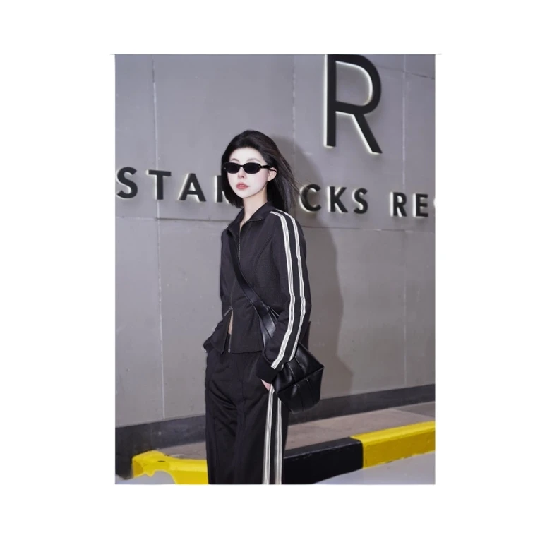 GIRDEAR/哥弟春季新款立领简约潮流百搭长袖时尚运动外套140010