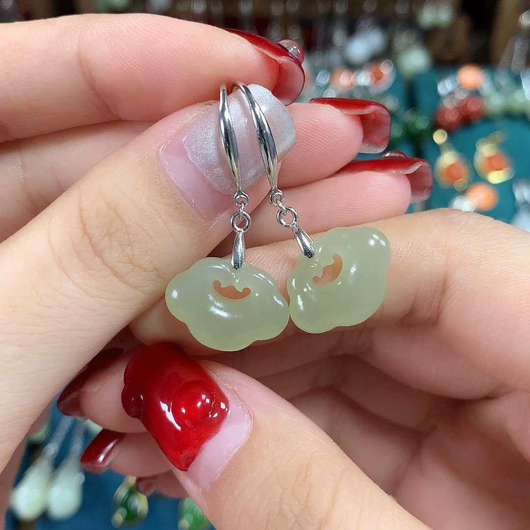 和田玉银S925镶嵌耳饰如意锁卡16*11.5mm左右