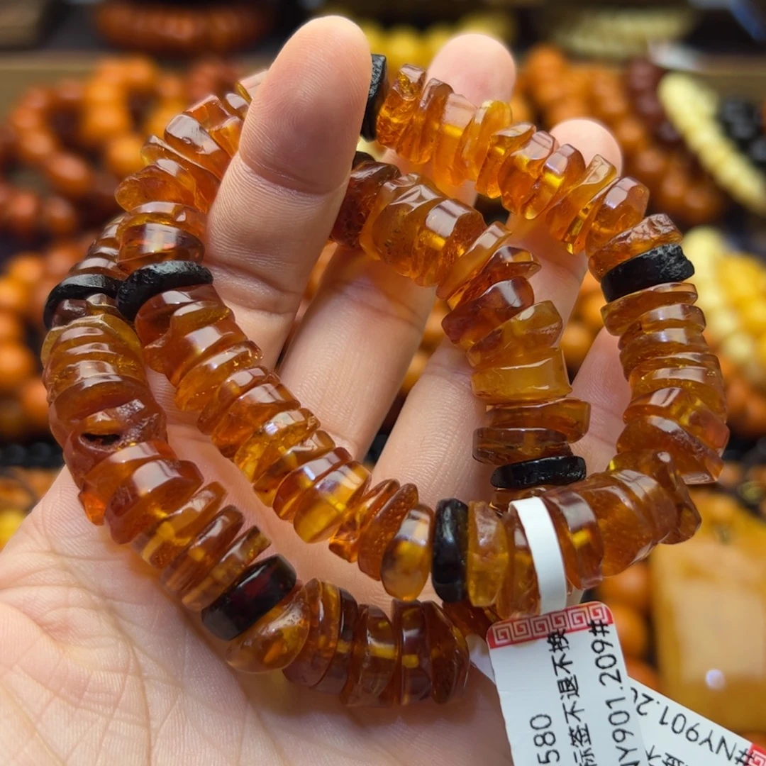 琥珀未镶嵌珠宝奇石多样性发其一