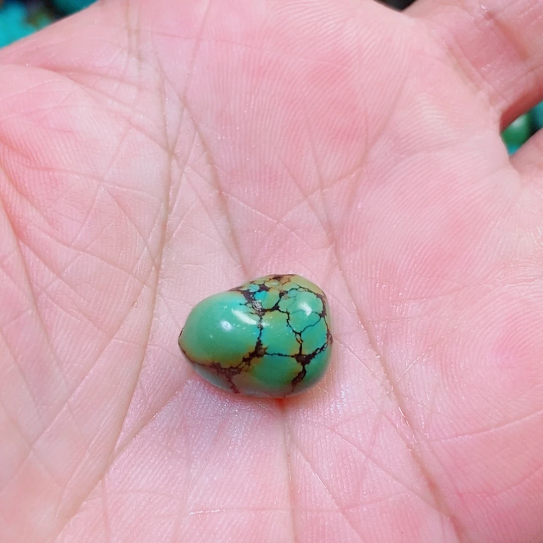 绿松石未镶嵌挂件