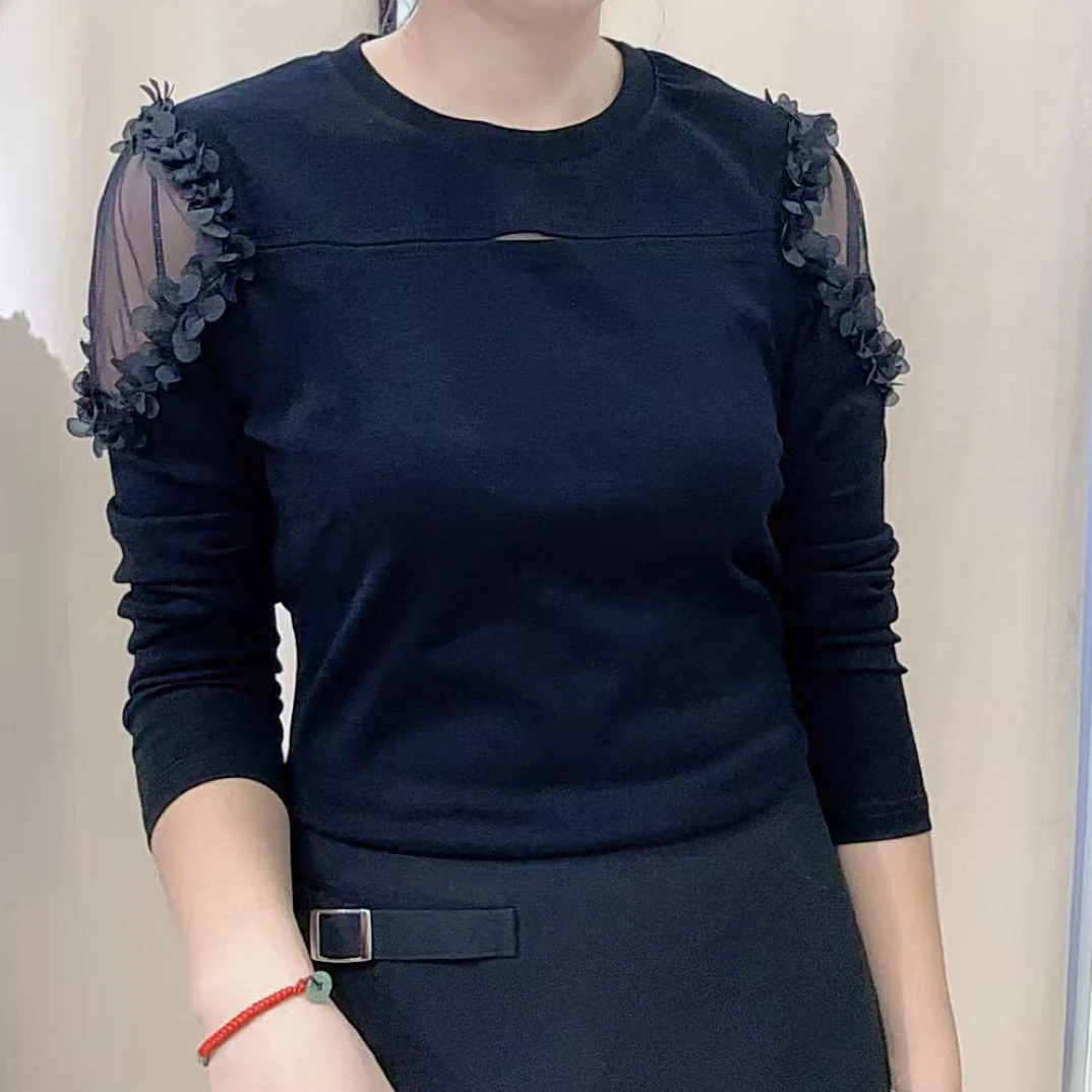 艳艳家的花边中衣