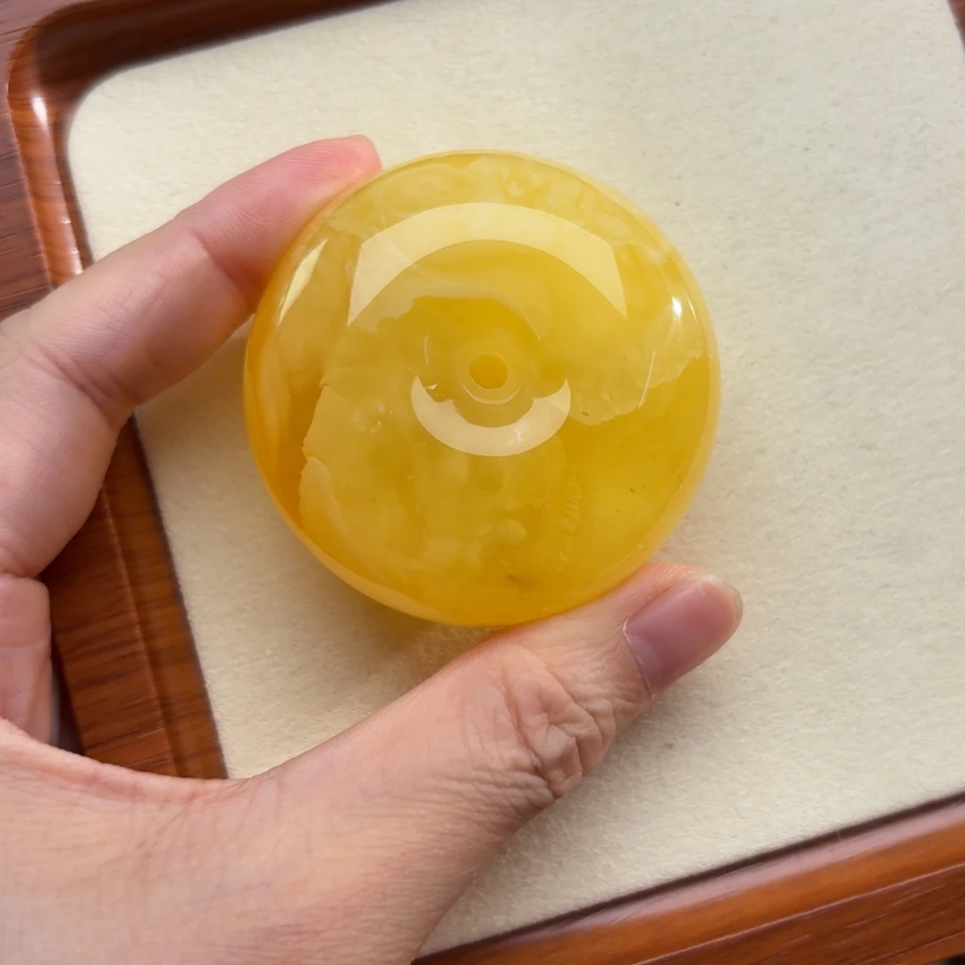 小***️裸石琥珀未镶嵌665