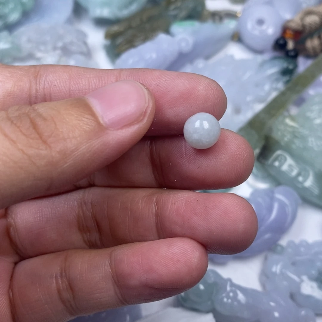 翡翠未镶嵌颈饰朱*其翡翠