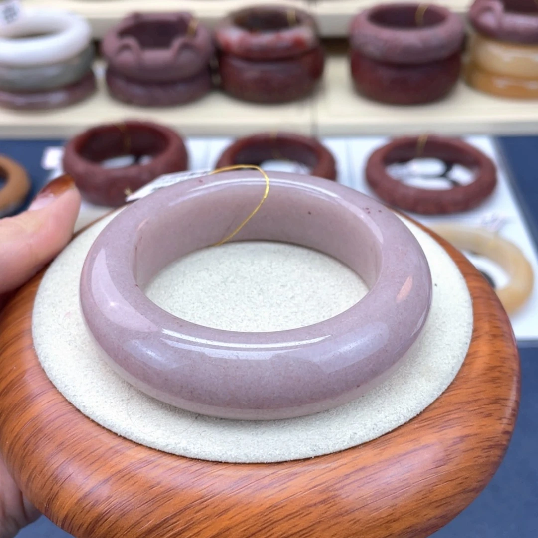 【闪购商品】石英质玉手镯未镶嵌