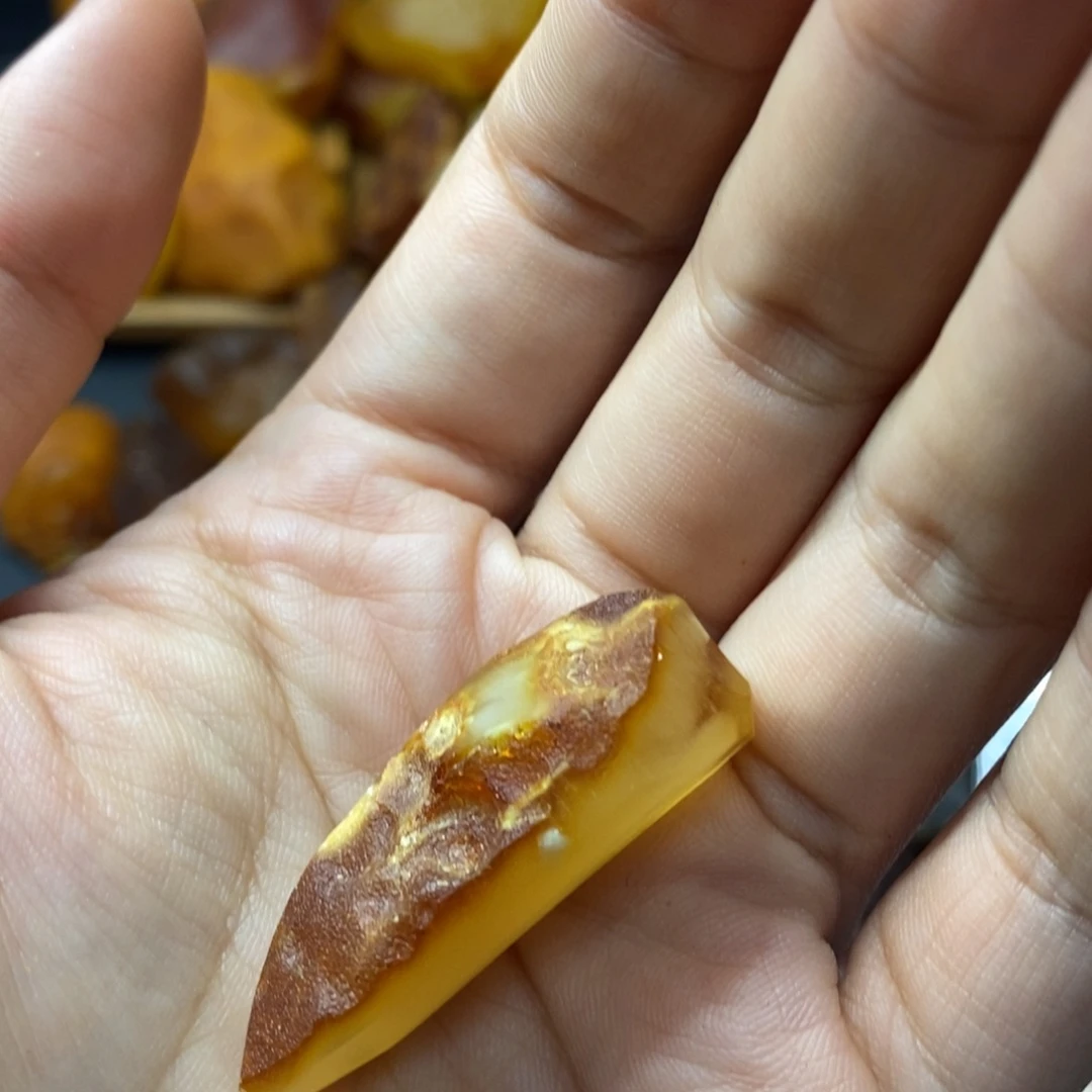 未镶嵌定制琥珀星