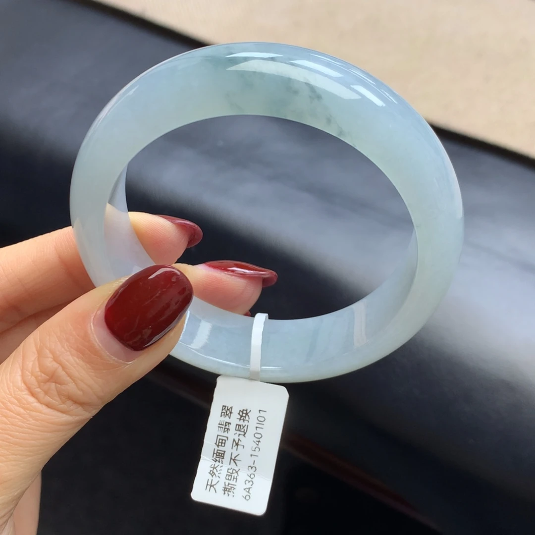 翡翠未镶嵌手镯飘花