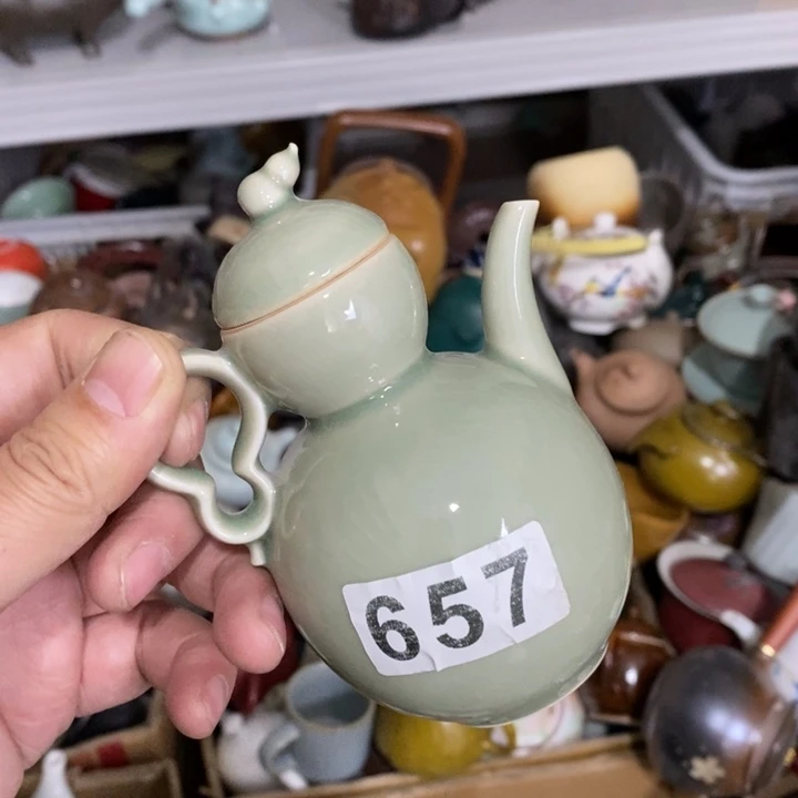 陶瓷艺术品及陶瓷壶