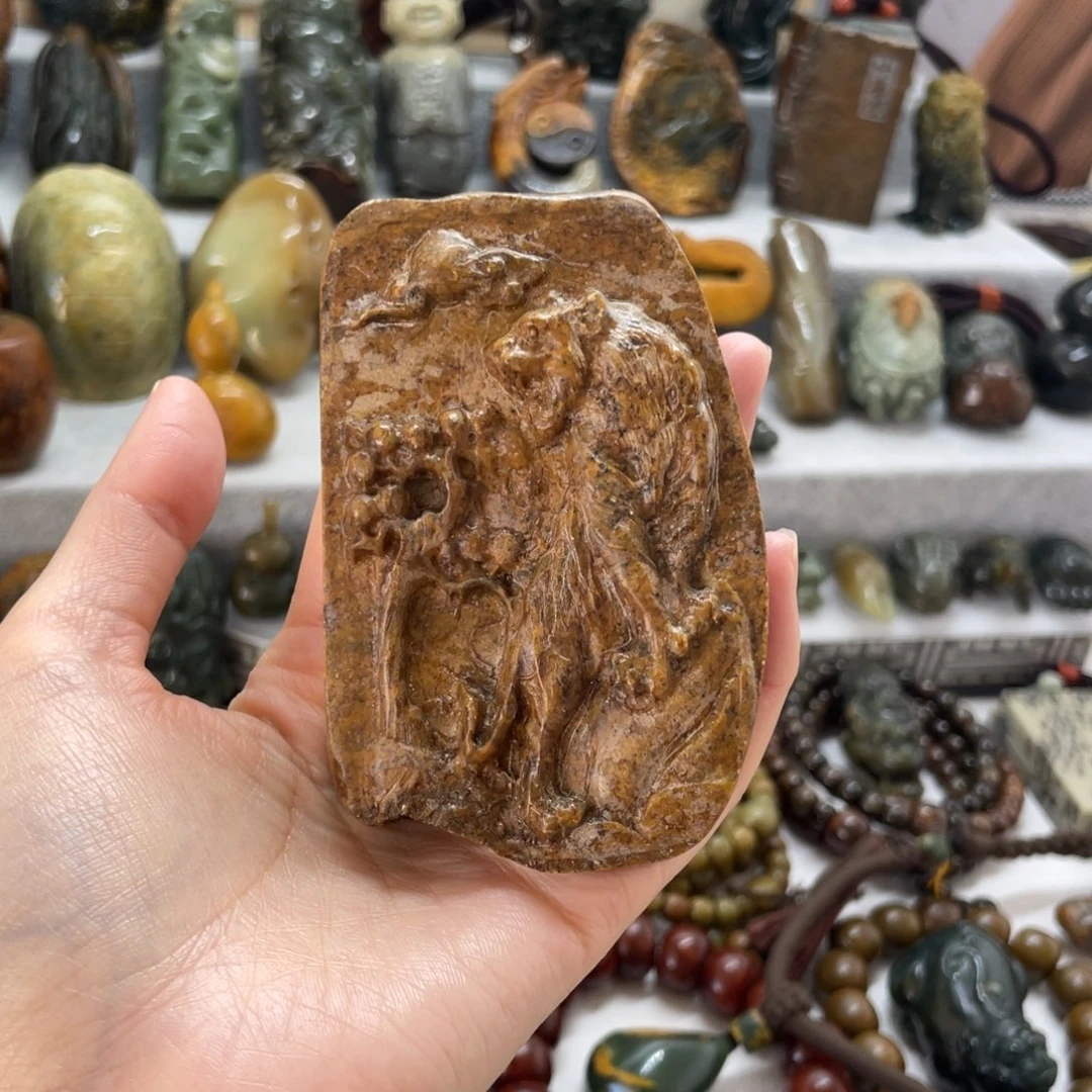 岫岩河磨玉（透闪石质玉）未镶嵌把件