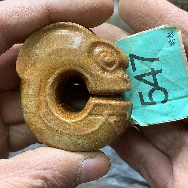 未镶嵌和田玉挂件