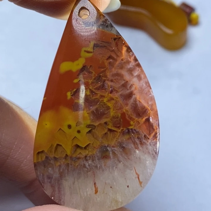 玛瑙/玉髓颈饰足银镀金镶嵌