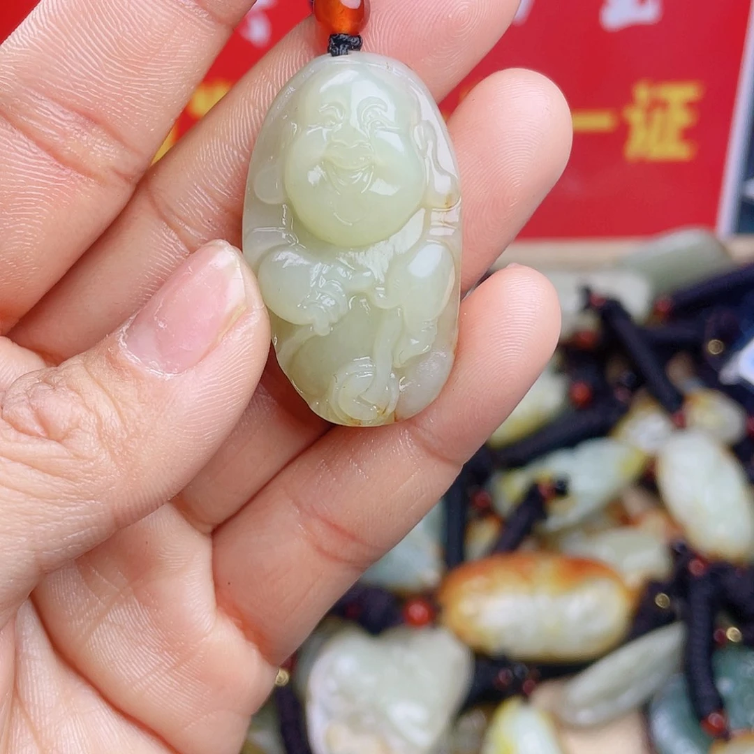 和田玉颈饰未镶嵌