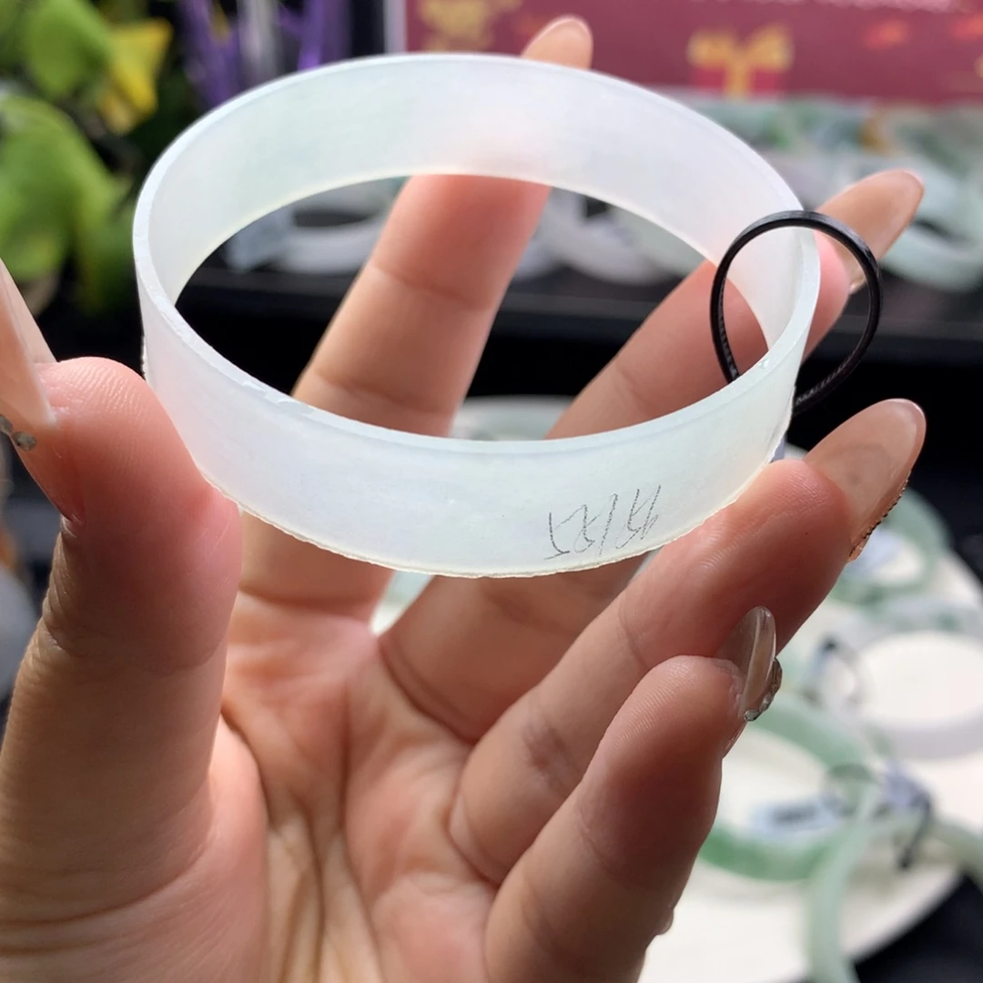 定制翡翠叮当镯未镶嵌小*k56