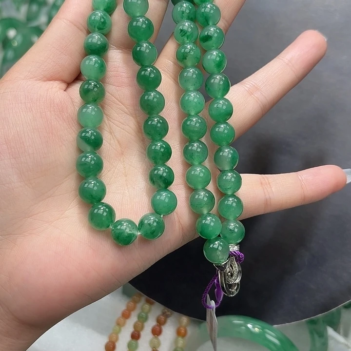 项链未镶嵌石英质玉（非洲翠）