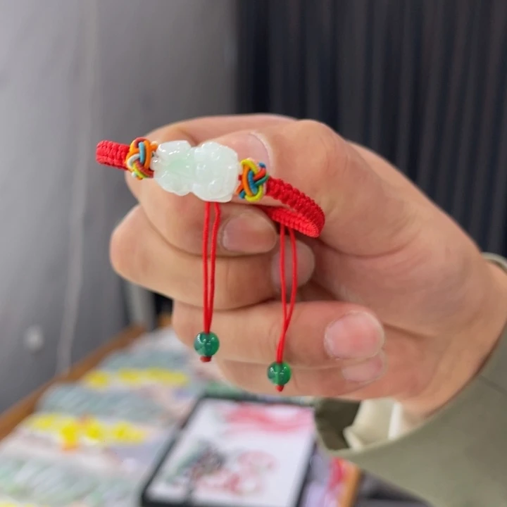 翡翠挂件未镶嵌纯天然缅甸翡翠手串