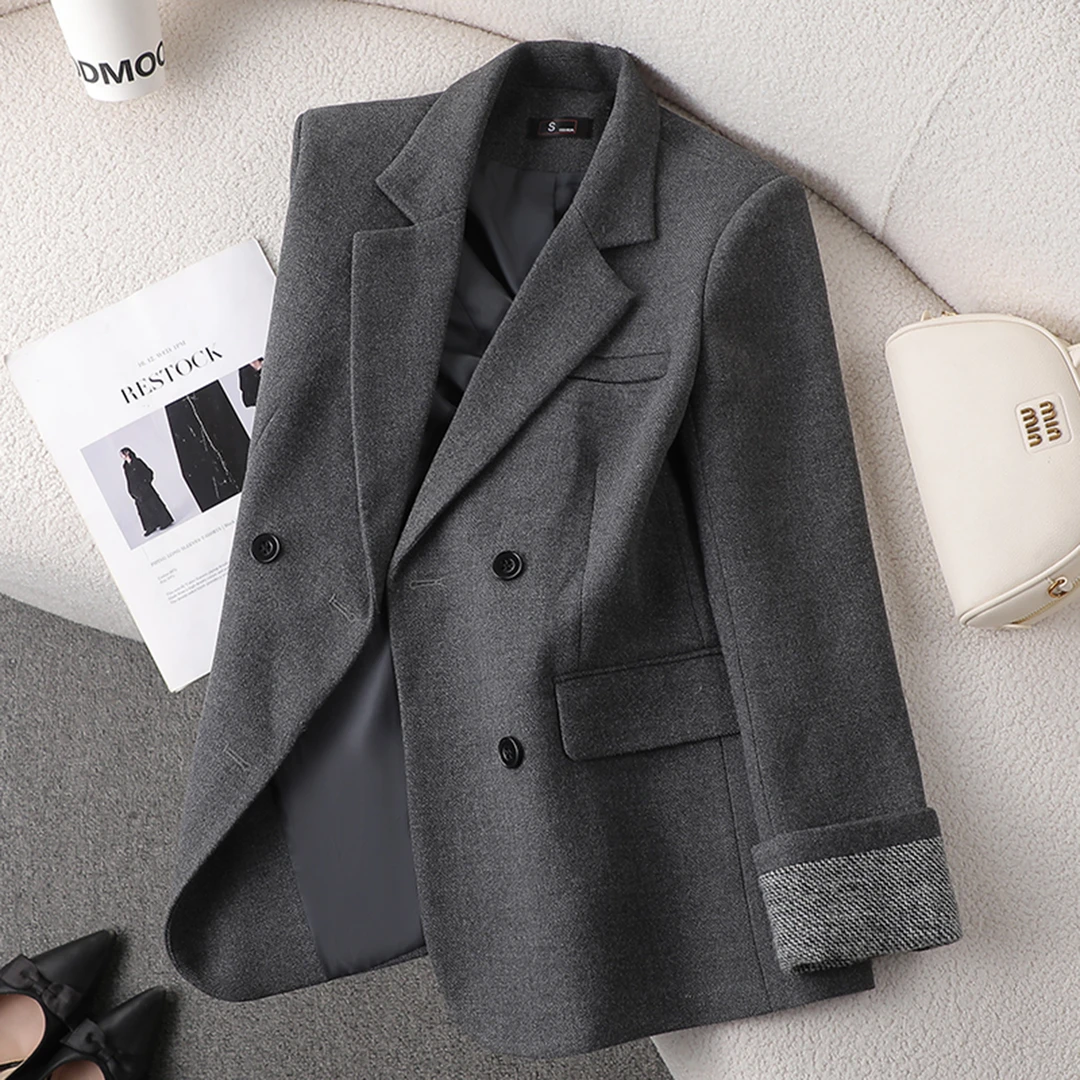 高级感短款西装外套女春秋冬新款秋装时尚双排扣西服女士上衣