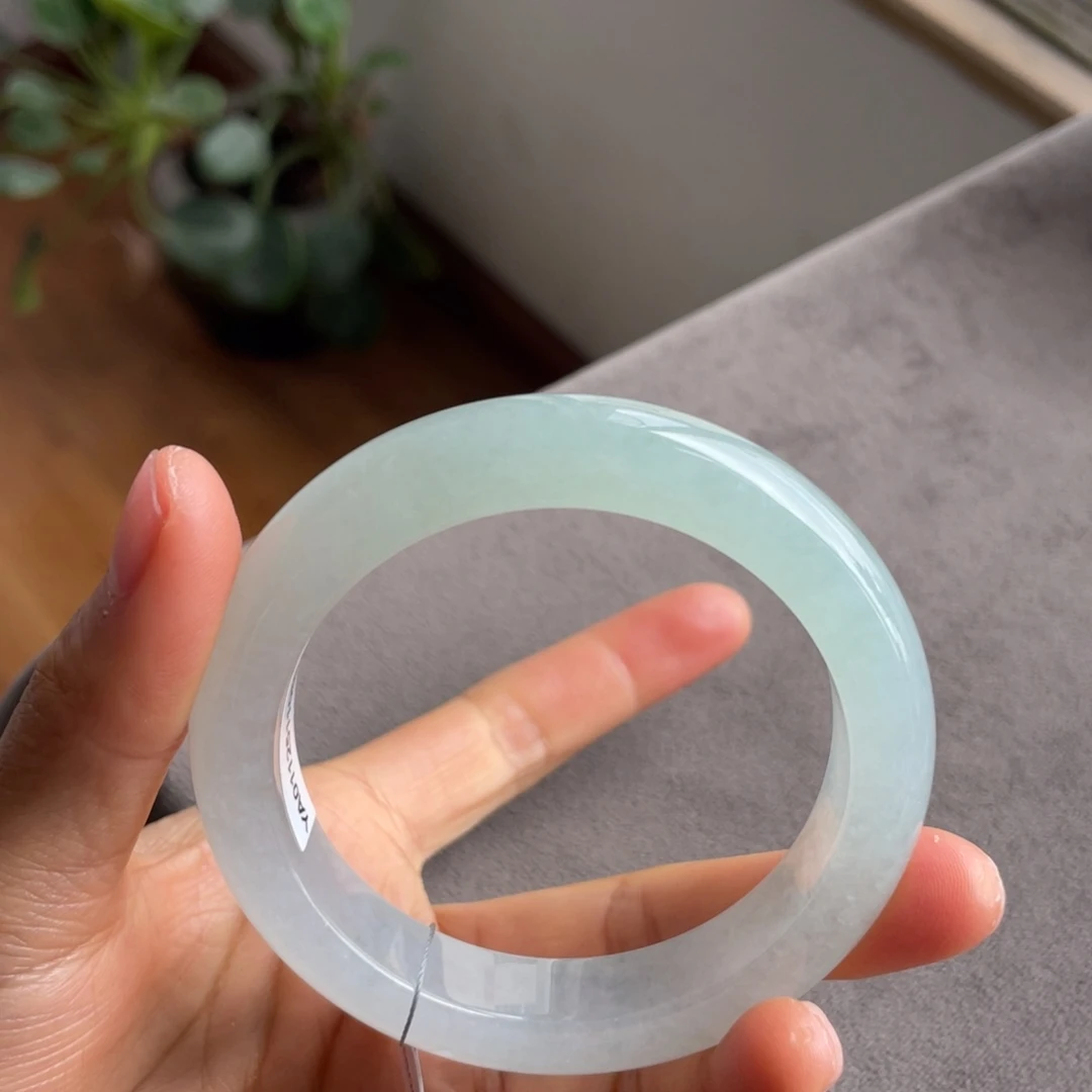 翡翠未镶嵌手镯冰晴