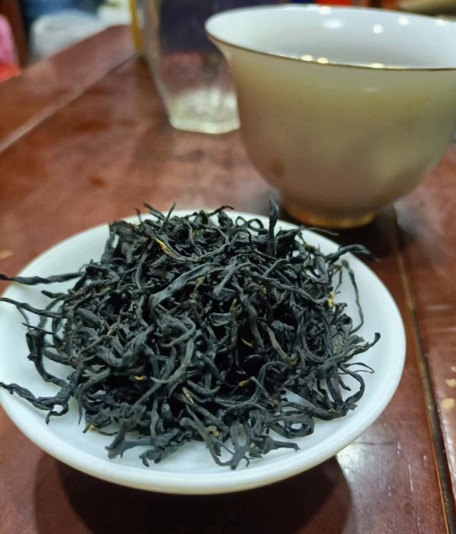 金秀大瑶山野生冰岛红茶