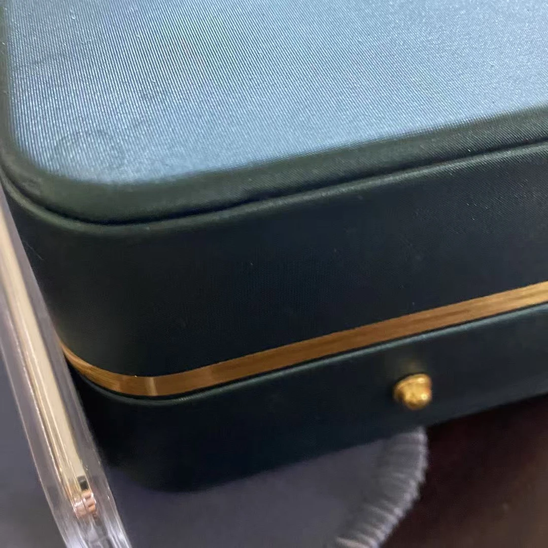 纯箔臻奢品1黄小板板摆件