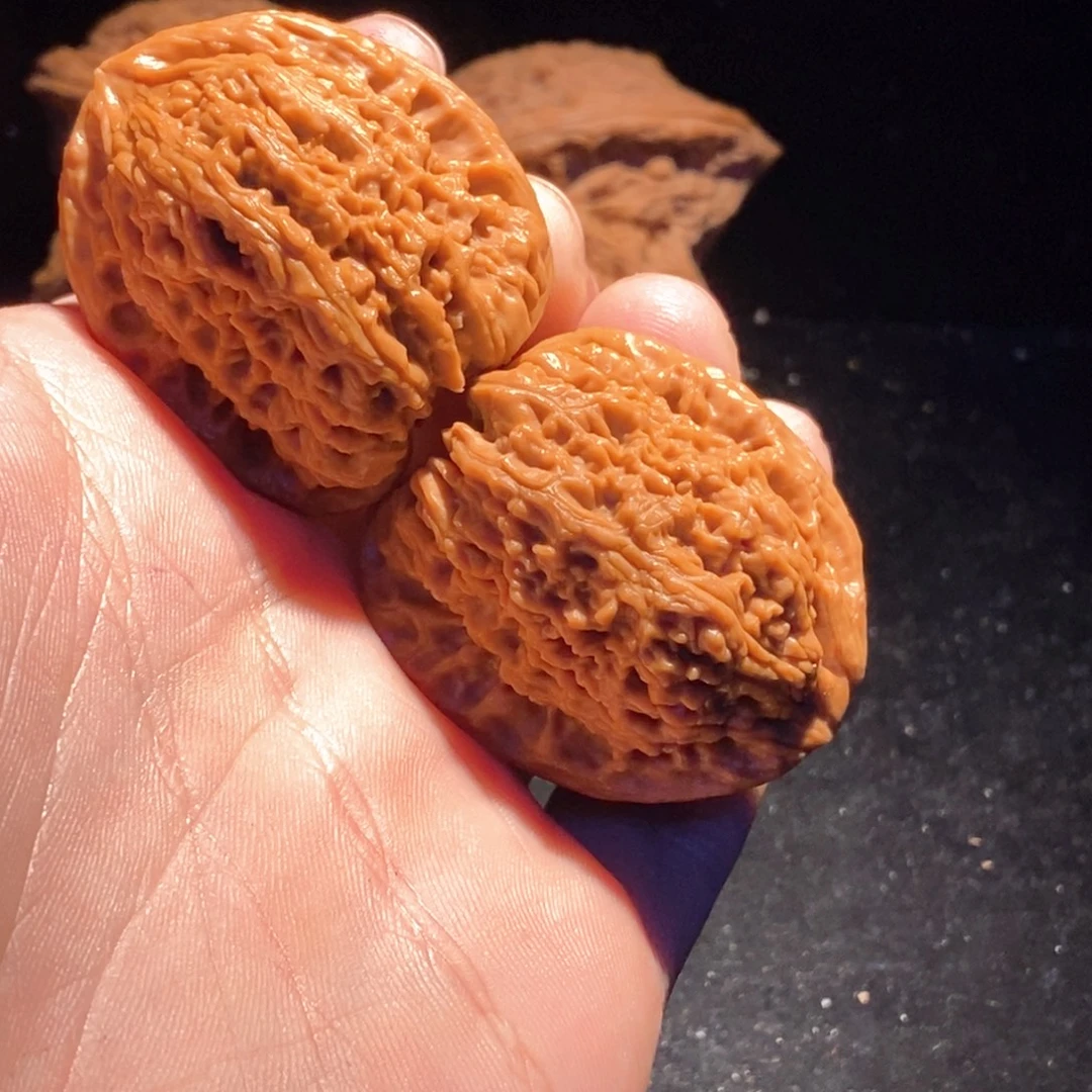 ～***、核桃手串/手链南疆石38