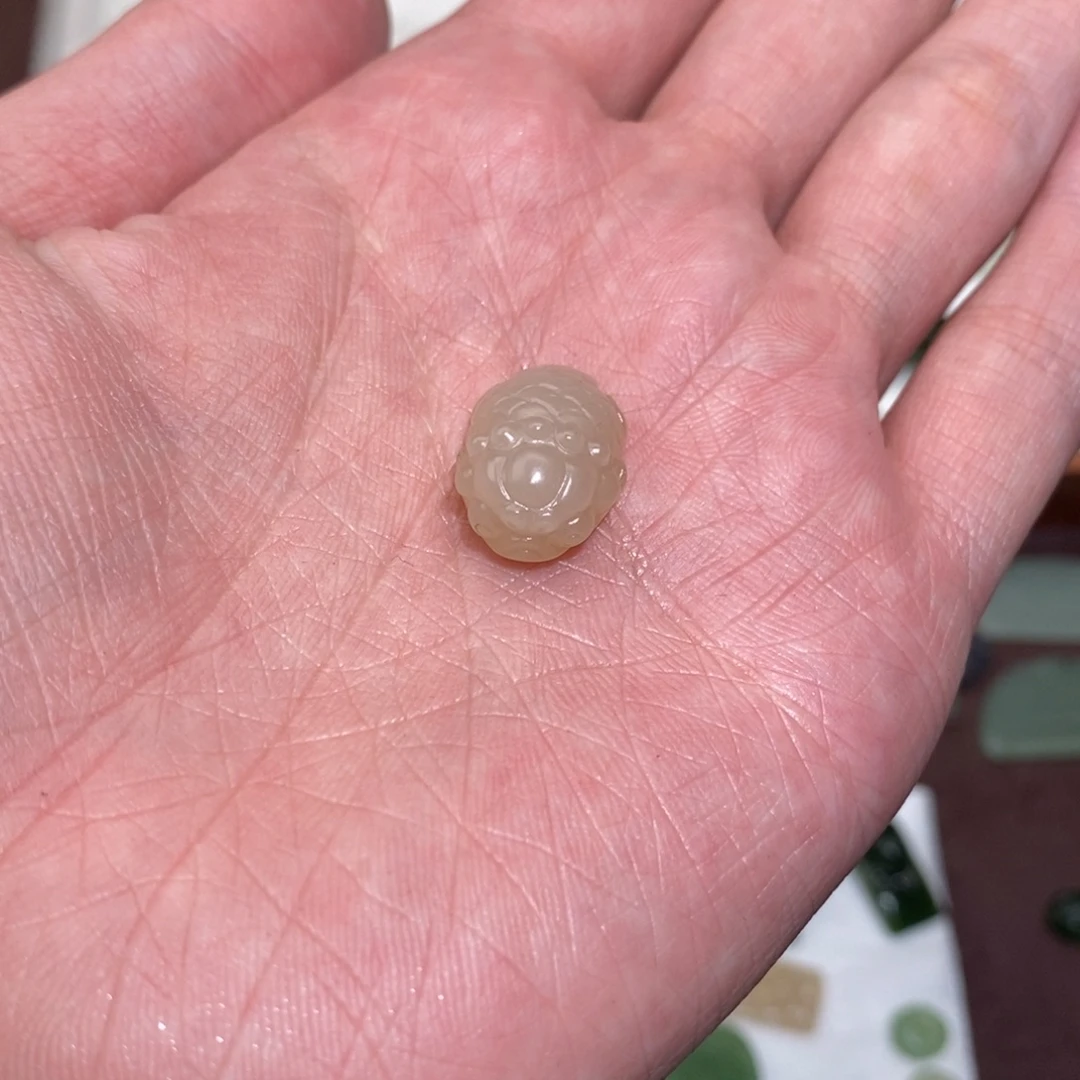 *****和田玉未镶嵌颈饰